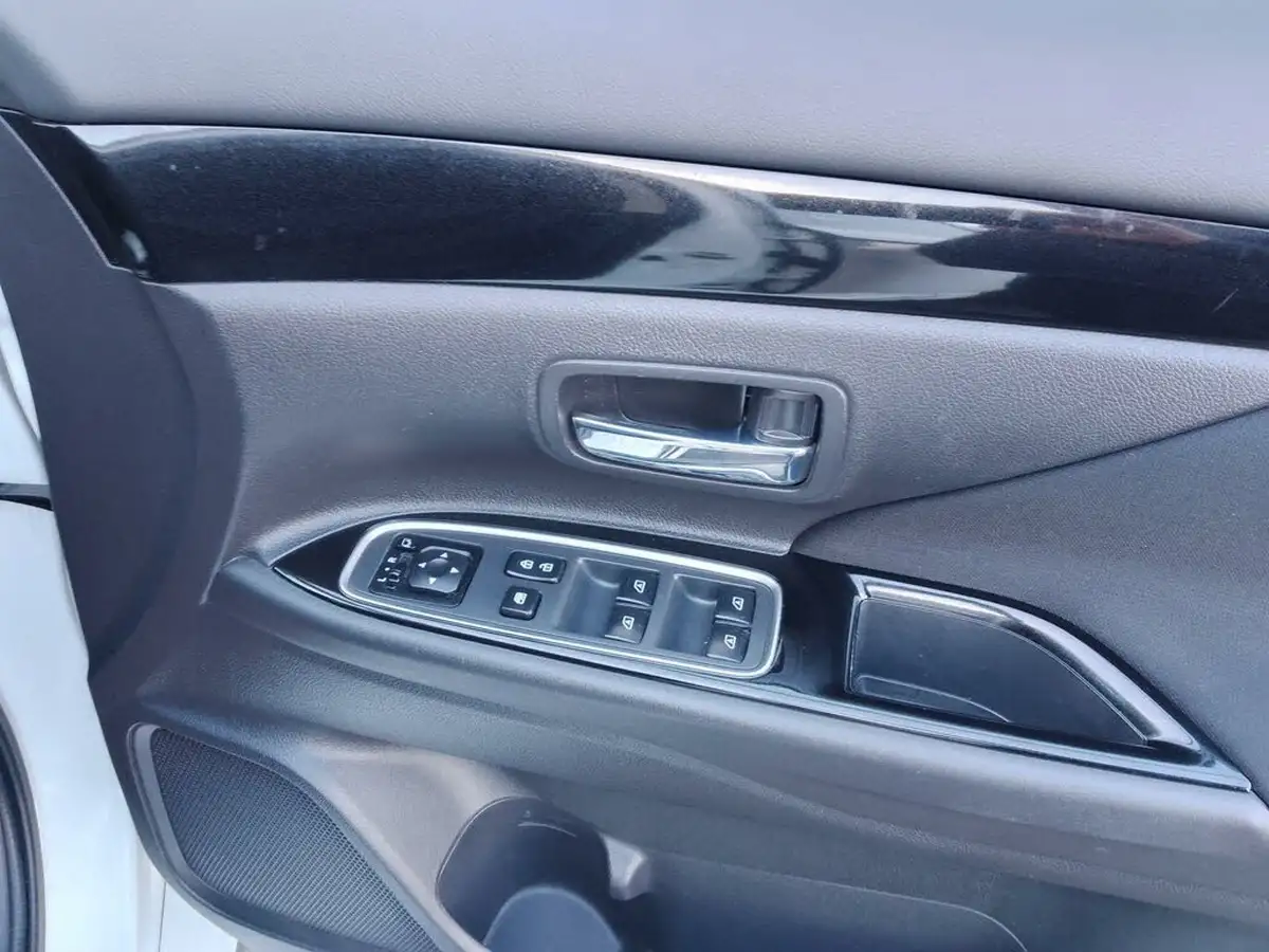 2020-mitsubishi-outlander-24-reflex-plus-commercial-big-29