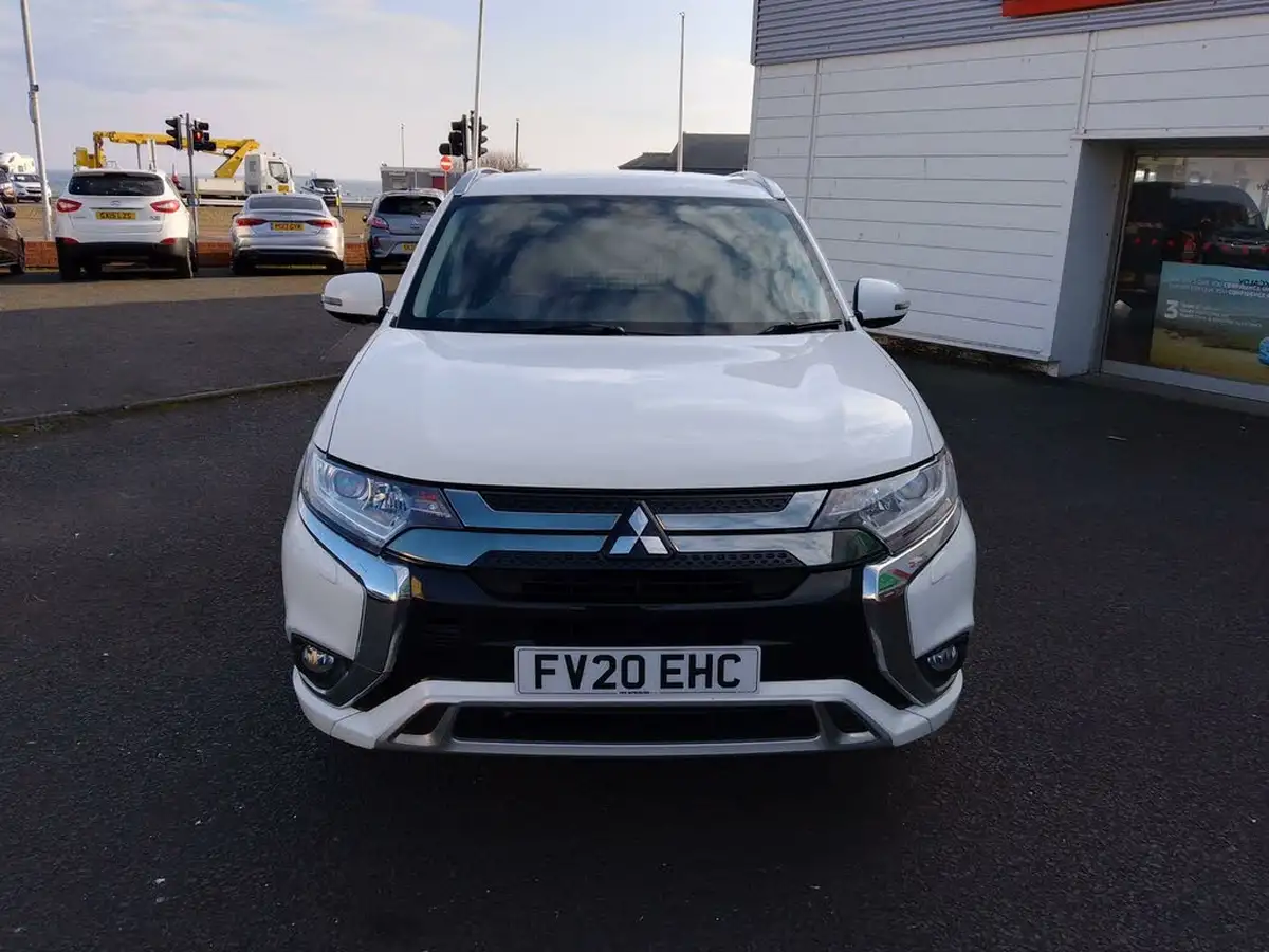 2020-mitsubishi-outlander-24-reflex-plus-commercial-big-5