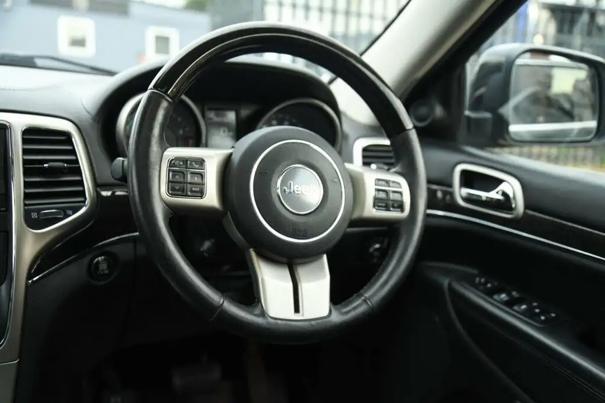 2012-jeep-grand-cherokee-30crd-overland-v6-auto-big-25