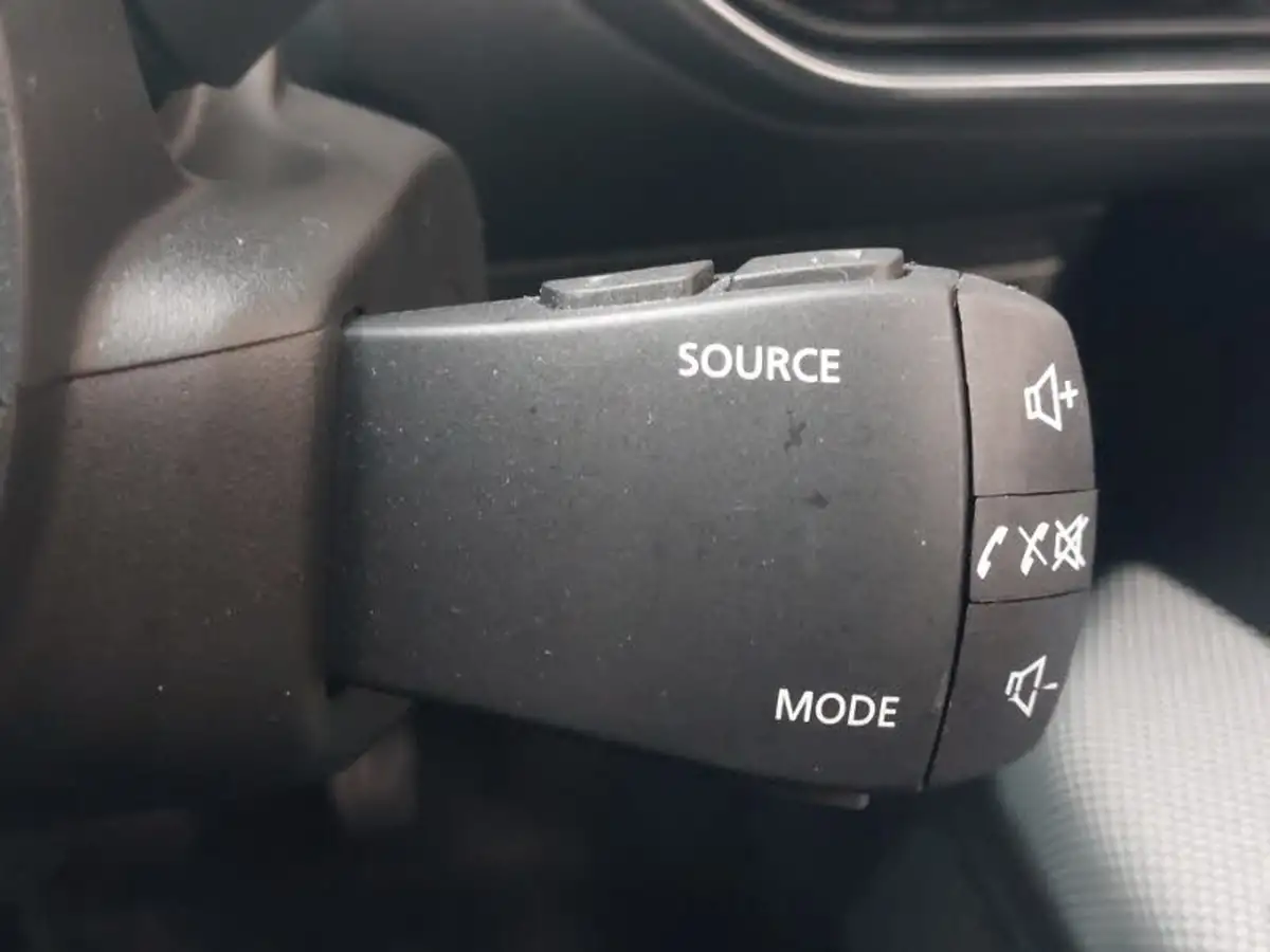 2022-dacia-sandero-stepway-10-tce-prestige-90bhp-big-13