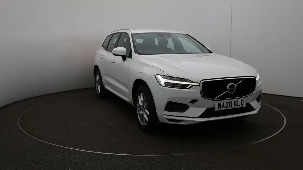 2020-volvo-xc60-20-t5-momentum-awd-big-34