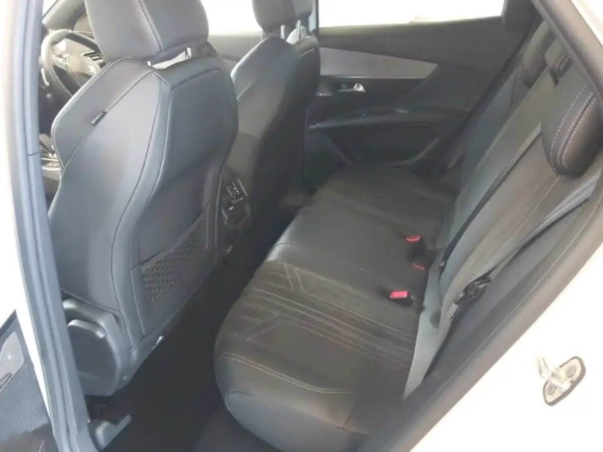 2021-peugeot-3008-suv-12-puretech-gt-premium-big-5