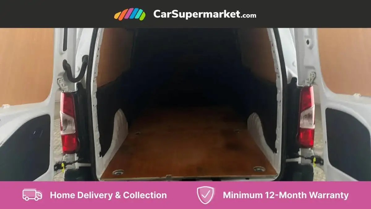 2023-vauxhall-combo-15cdti-prime-2300-100pseu6d-l2h1-panel-big-20