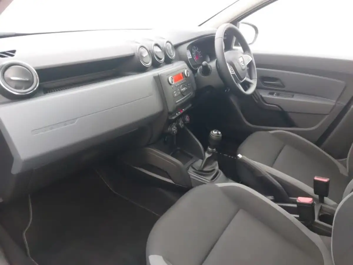 2019-dacia-duster-16-sce-essential-big-4