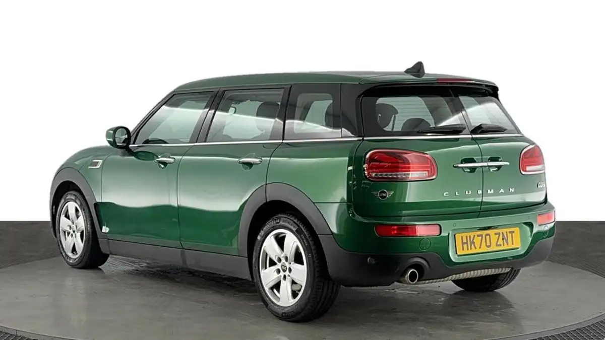 2021-mini-clubman-15-cooper-classic-big-5