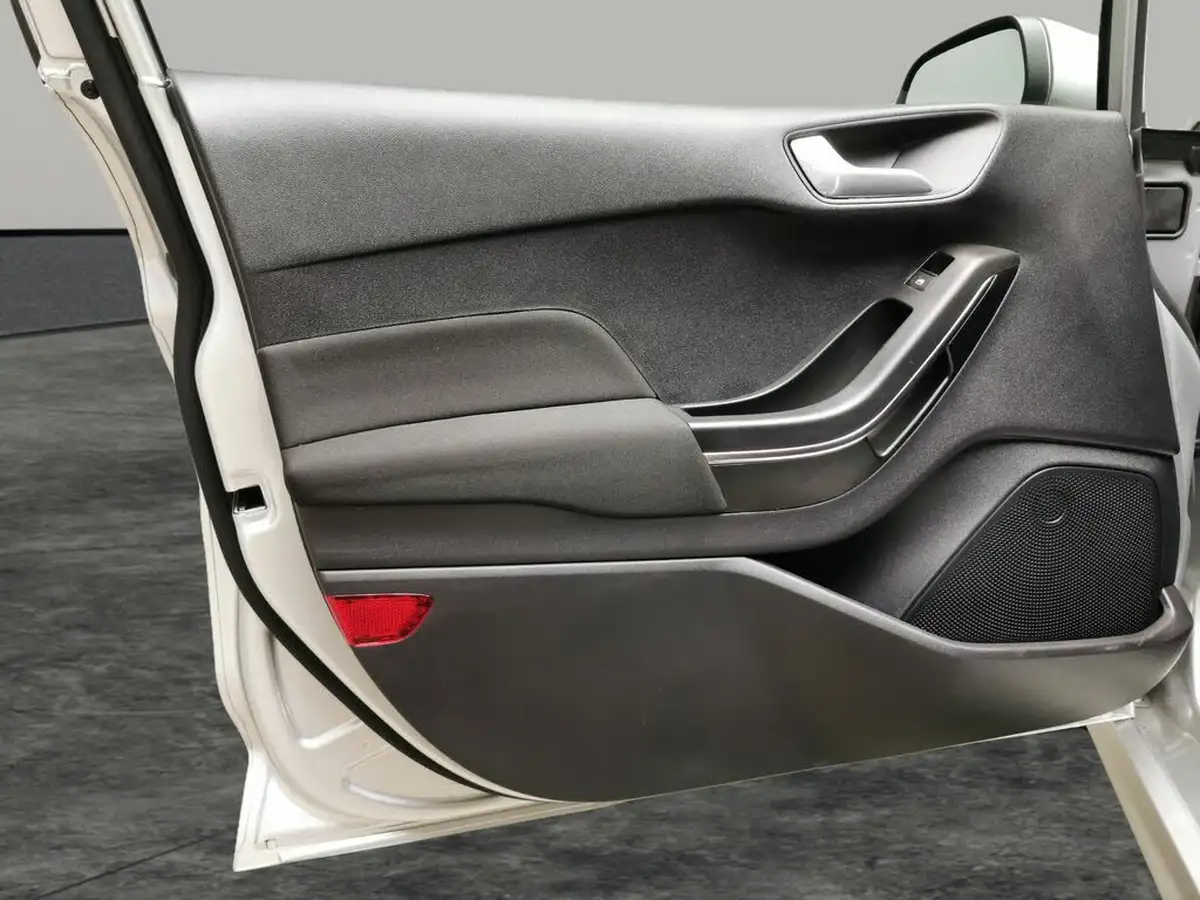 2022-ford-fiesta-10t-st-line-125ps-hybrid-mhev-5d-big-27