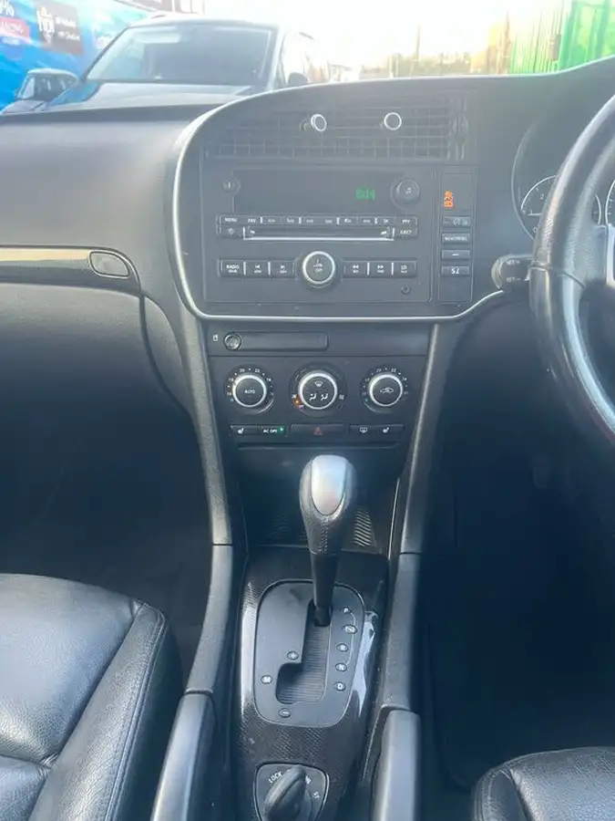 2010-saab-9-3-19td-turbo-edition-19ttid-160ps-saloon-4d-auto-big-30