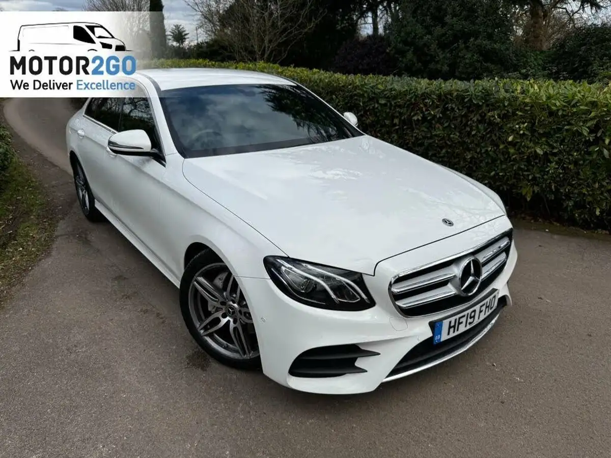 2019-mercedes-benz-e-class-20-e200-amg-line-saloon-4d-big-0