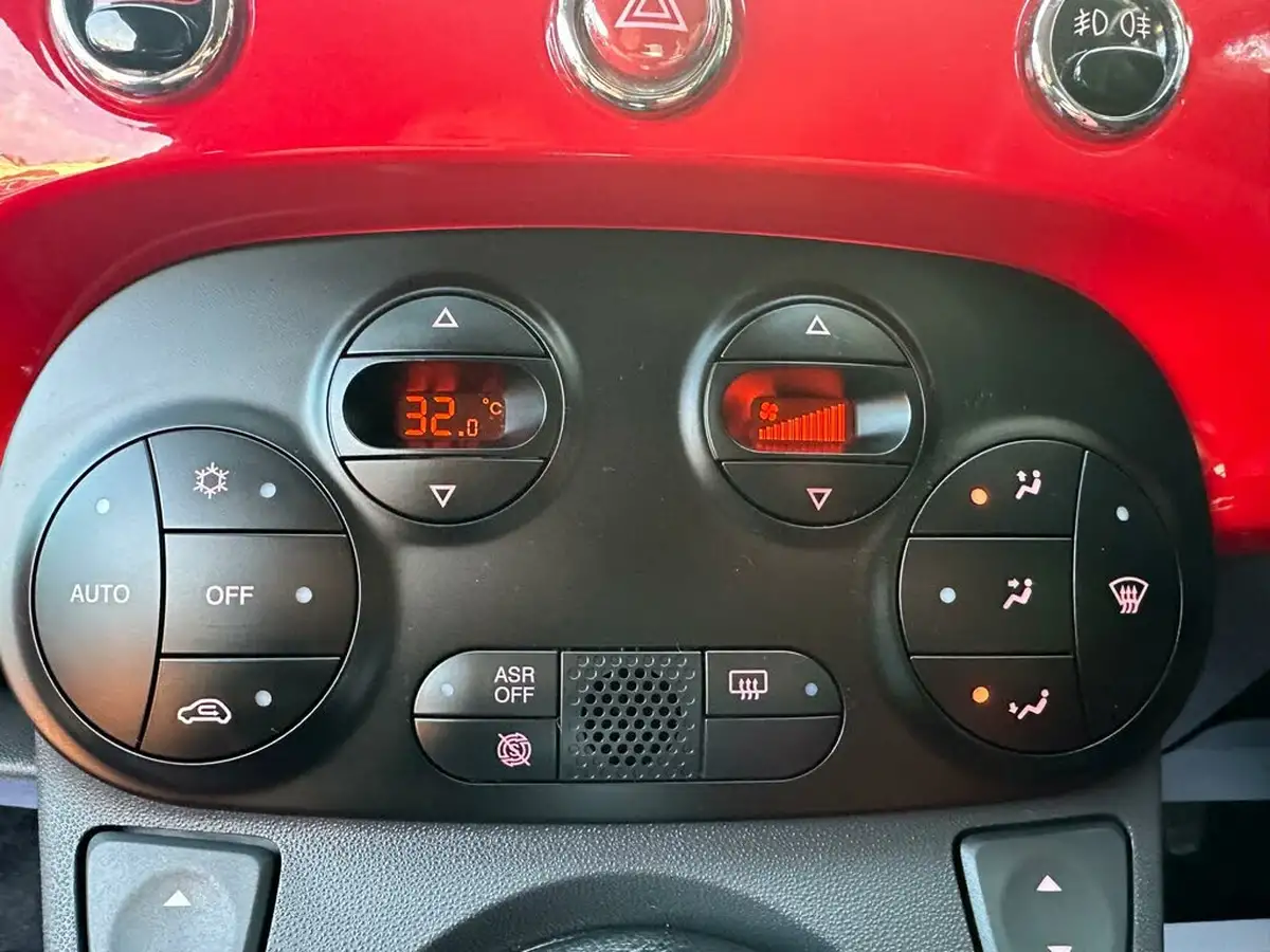 2010-fiat-500-14-sport-big-27