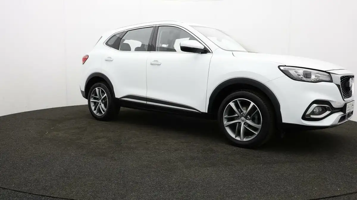 2022-mg-hs-15t-gdi-excite-162ps-dct-big-44
