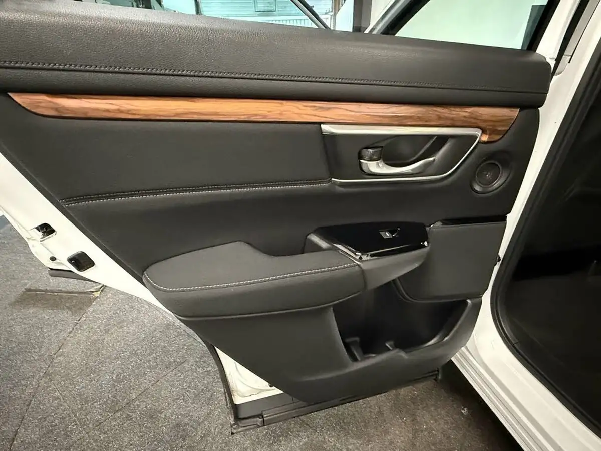 2019-honda-cr-v-20-i-mmd-se-4wd-big-46