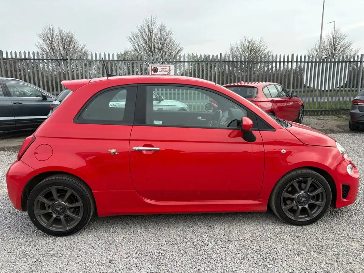 2022-abarth-595-14-tjet-145ps-big-10