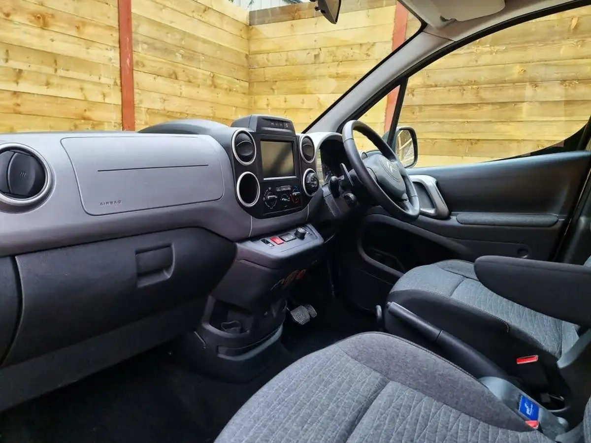 2016-citroen-berlingo-16bluehdi-multispace-xtr-102ps-ss-etg6-big-12
