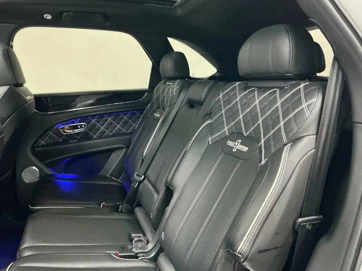 2021-bentley-bentayga-40-v8-big-61