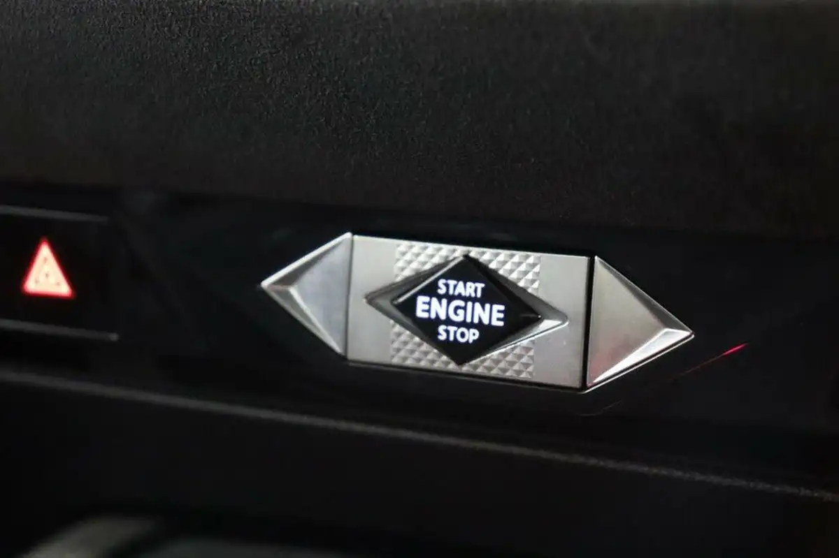 2022-ds-ds-4-e-tense-performance-line-big-31
