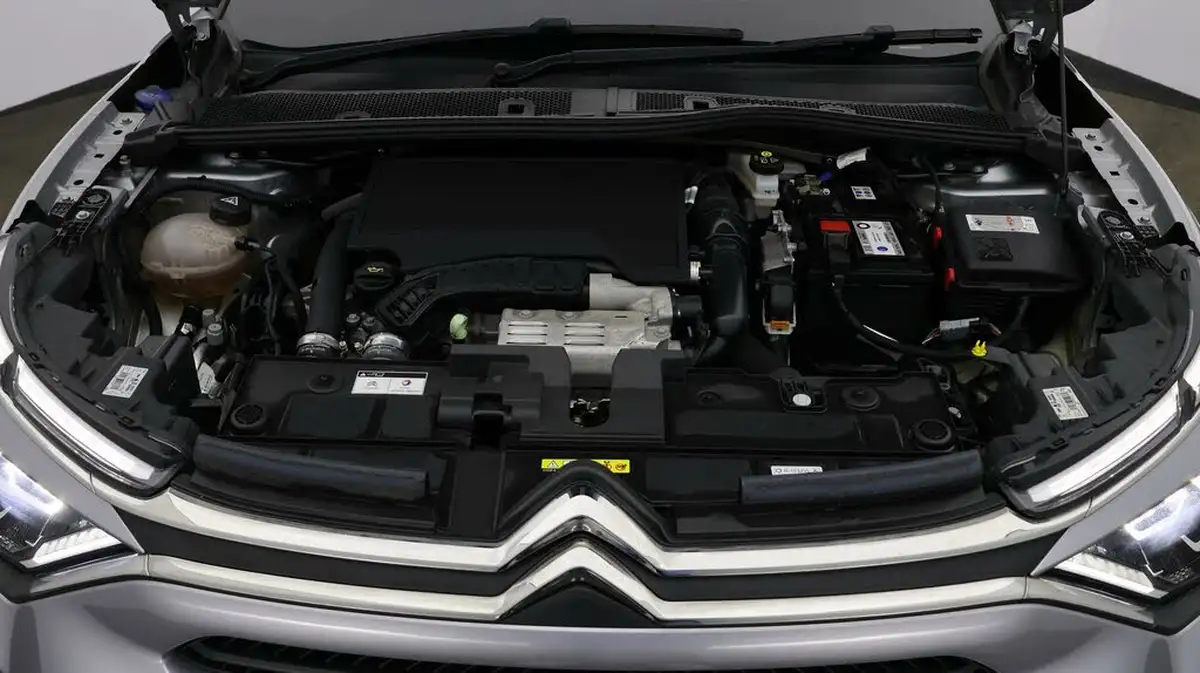 2021-citroen-c4-12-puretech-sense-plus-big-18