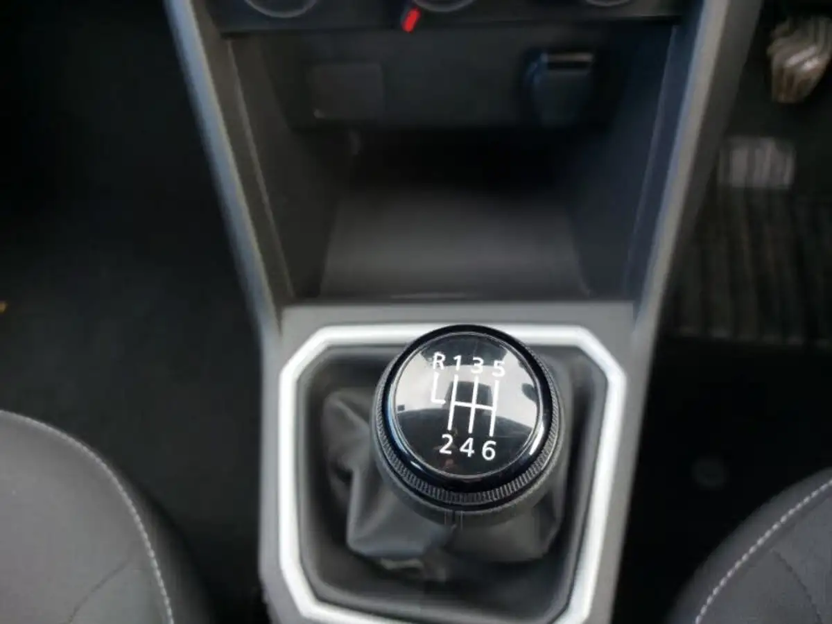 2024-dacia-sandero-stepway-10-tce-expression-90bhp-big-18