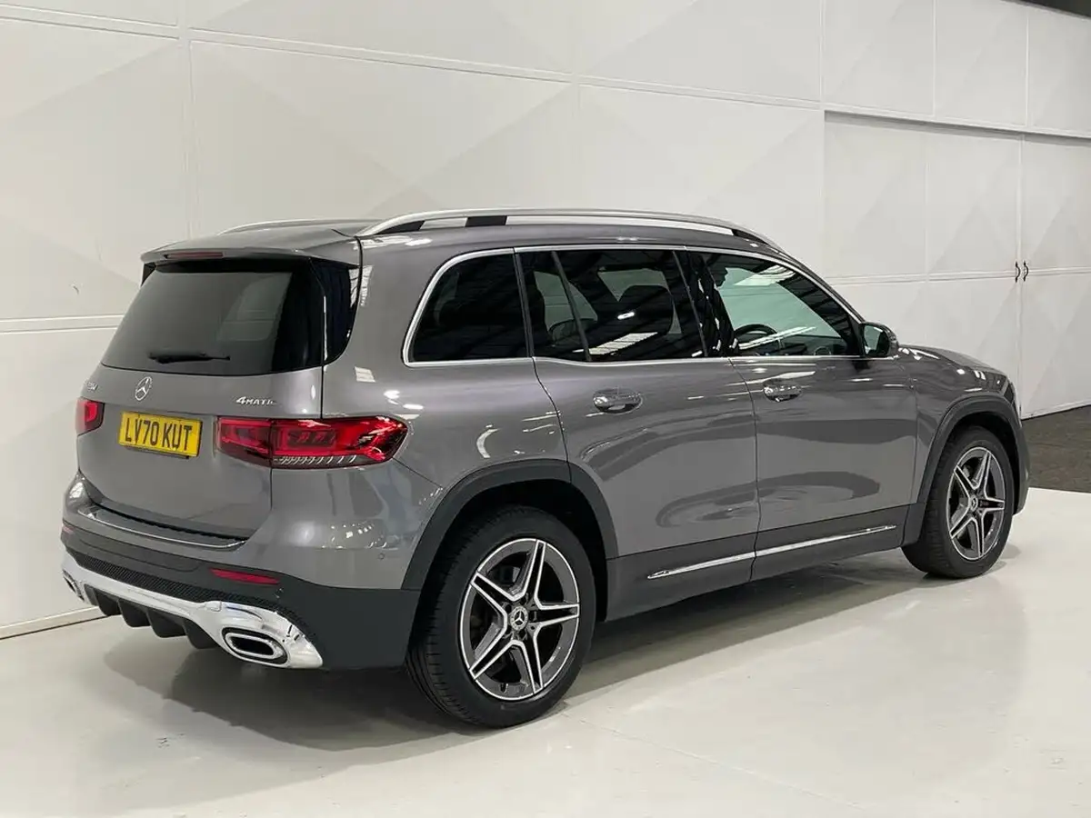 2020-mercedes-benz-glb-class-20d-glb220d-amg-line-premium-5-big-36