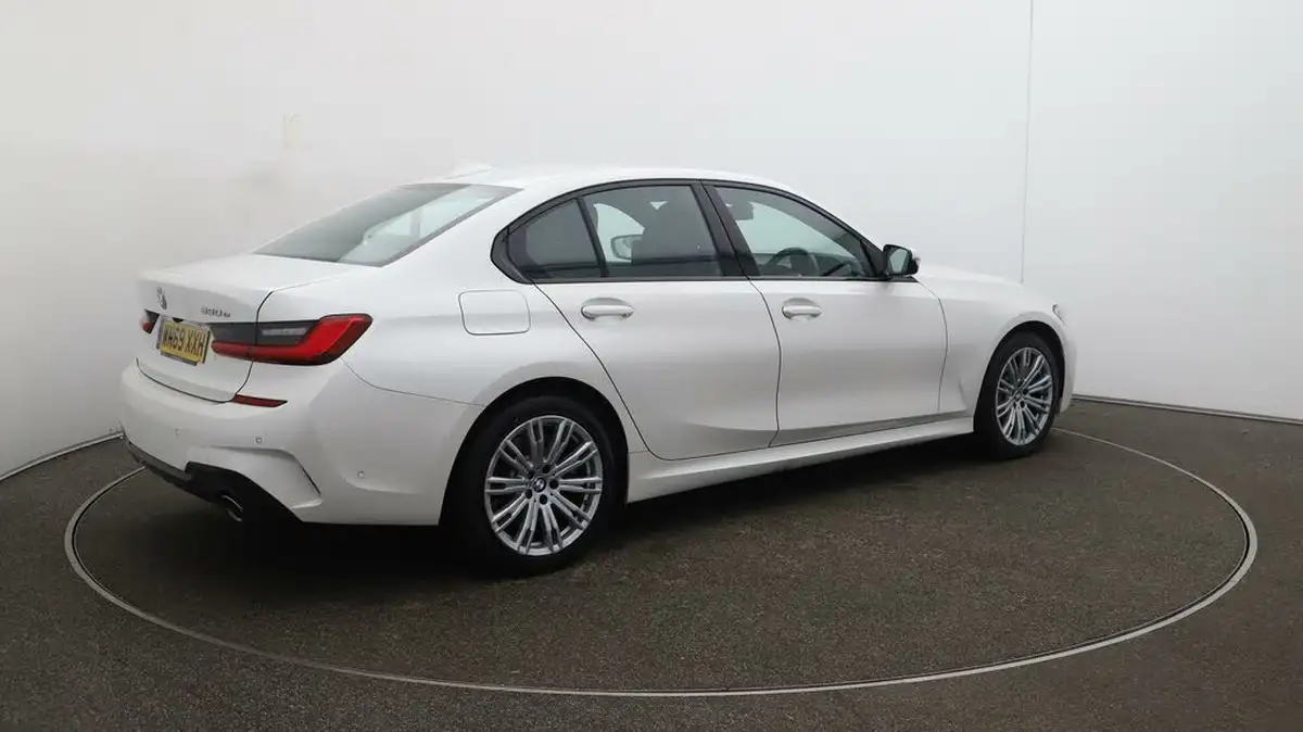 2019-bmw-3-series-20-330e-m-sport-plus-pack-big-50