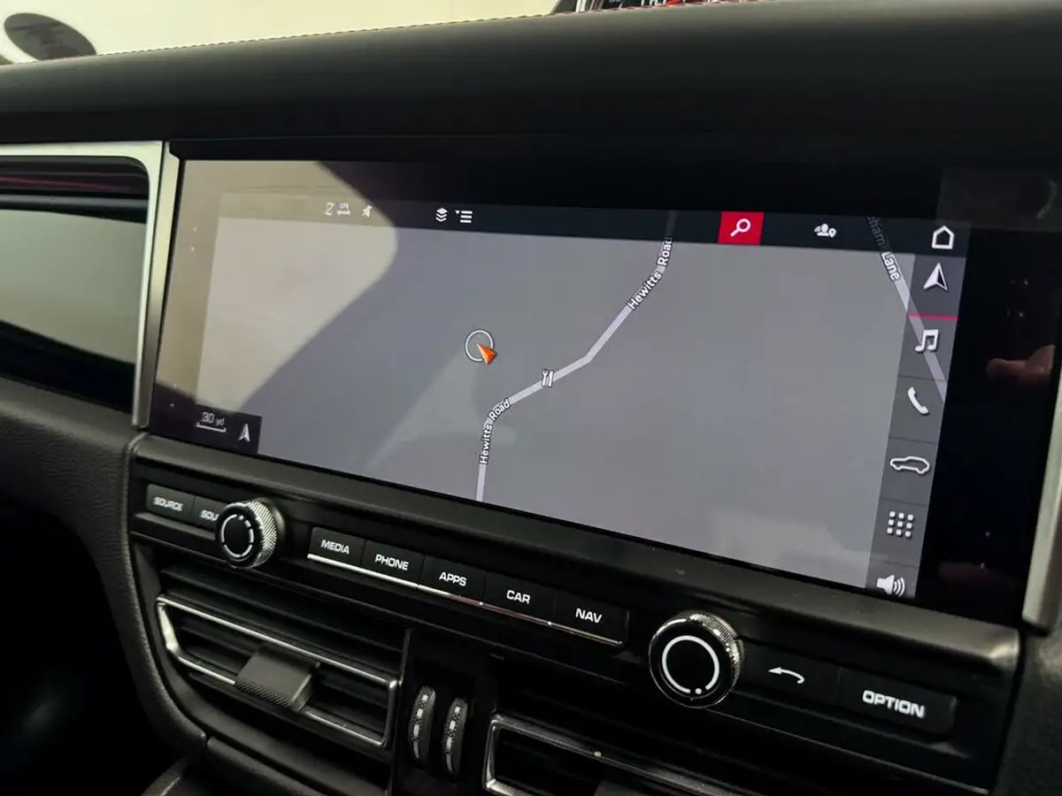2021-porsche-macan-29-v6-gts-380ps-big-55
