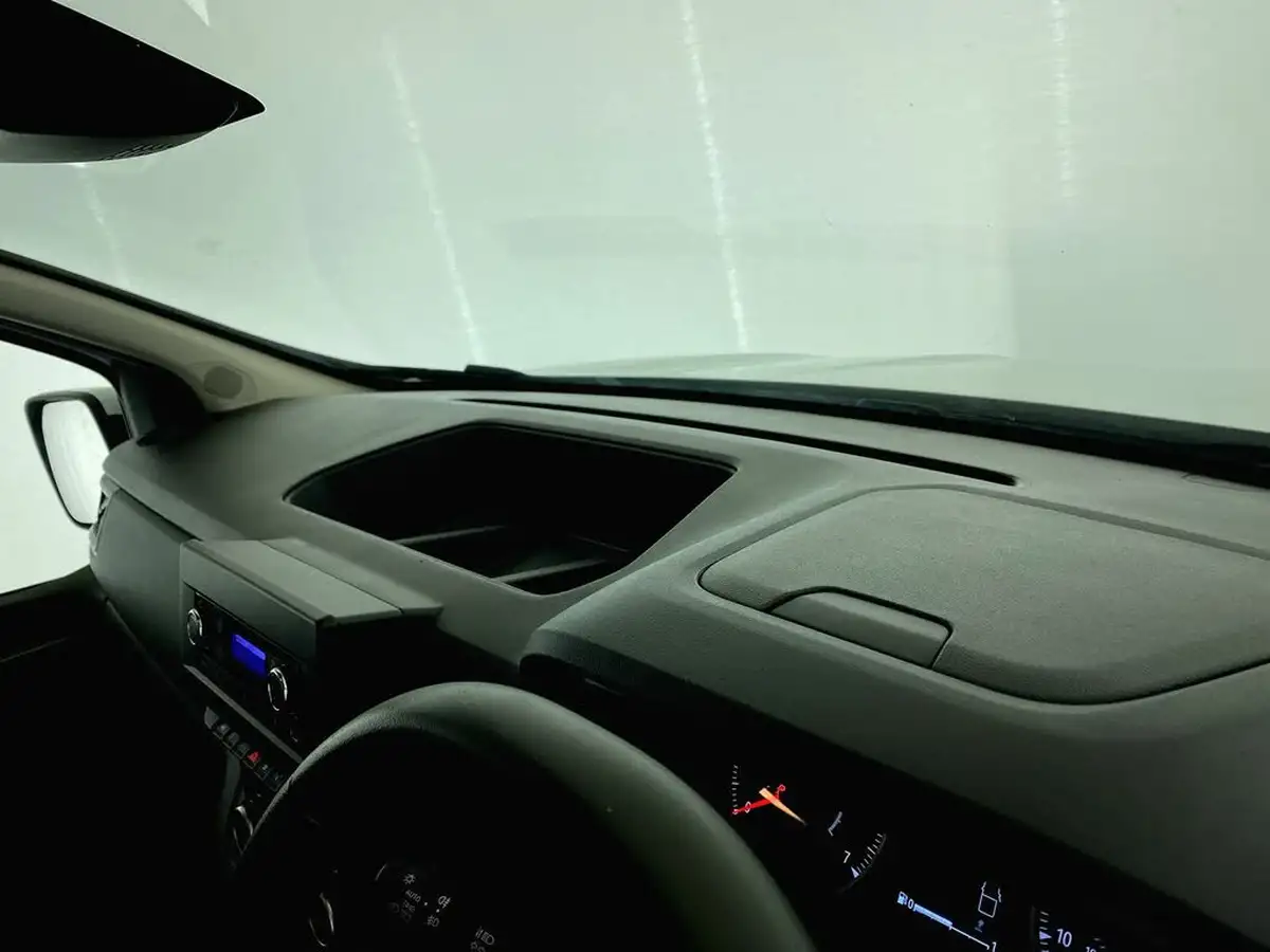 2022-nissan-primastar-20dci-acenta-28-l1h1-110pseu6d-panel-big-23