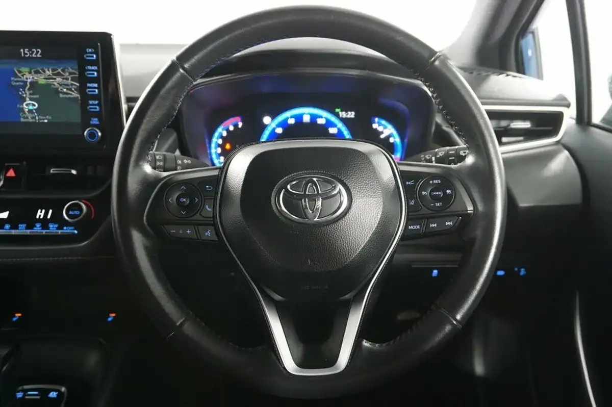 2021-toyota-corolla-18-vvt-i-icon-tech-spare-wheel-hatchback-5d-big-16