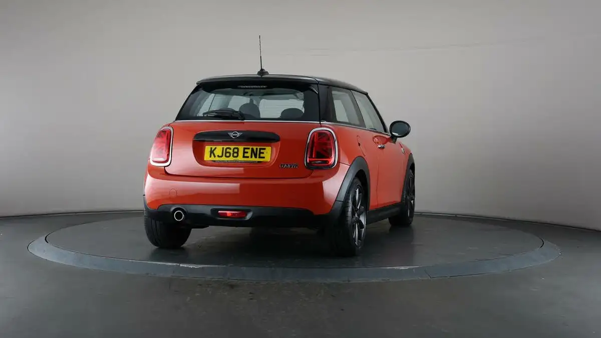 2019-mini-cooper-15-cooper-classic-ss-hatchback-3d-auto-big-67