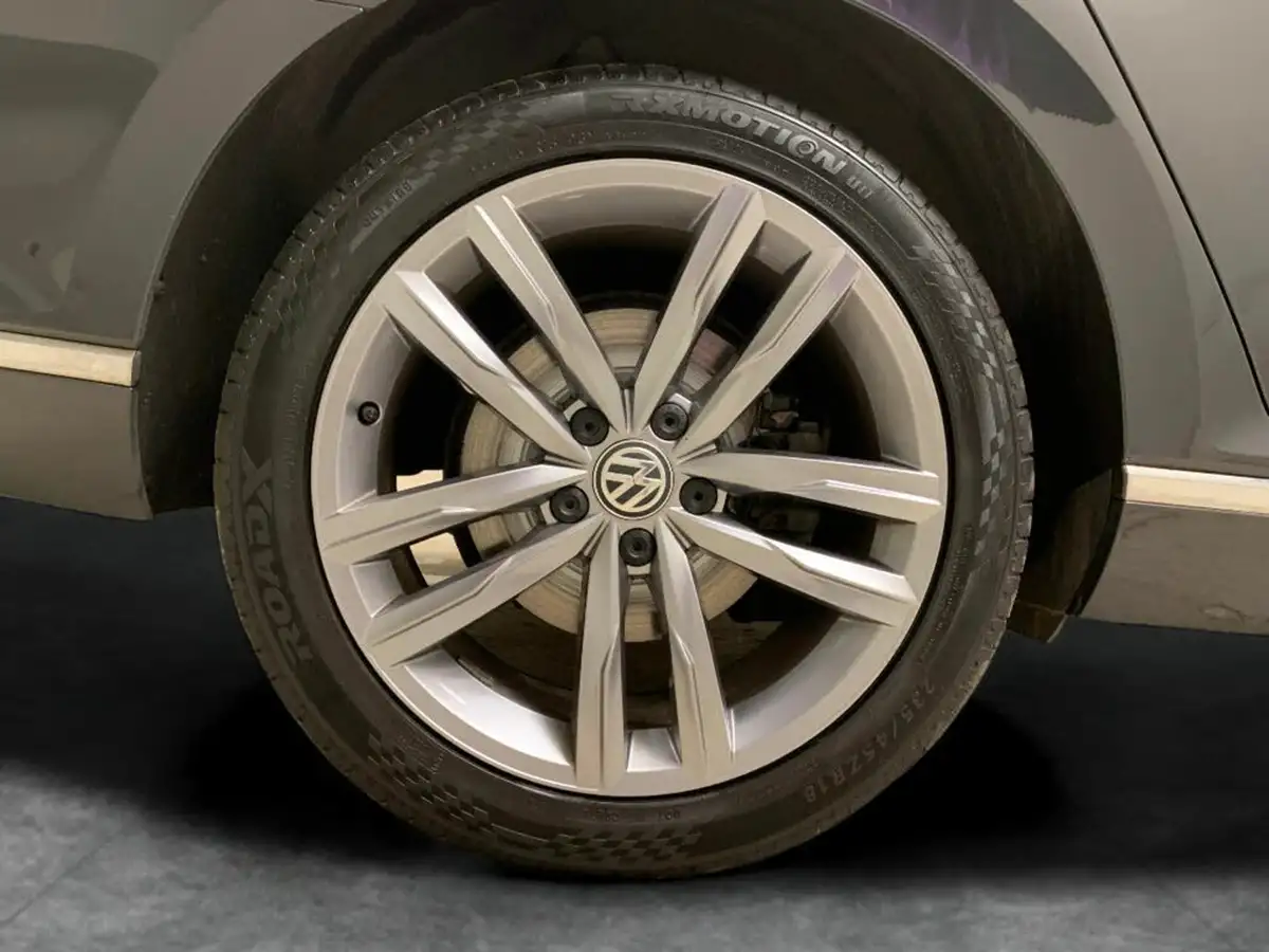 2018-volkswagen-passat-20tdi-gt-150ps-scr-estate-5d-dsg-big-21