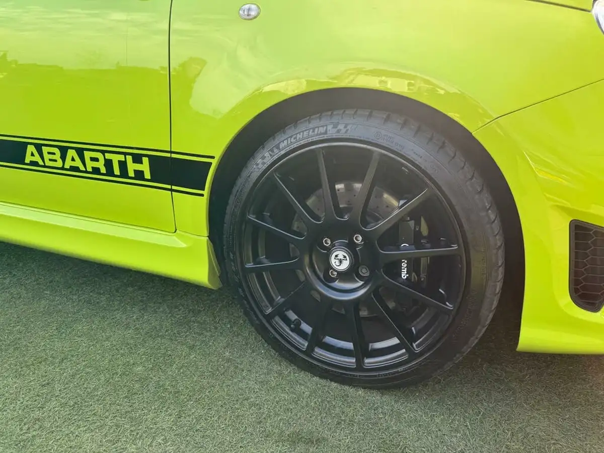 2021-abarth-595c-14-tjet-competizione-70th-big-9