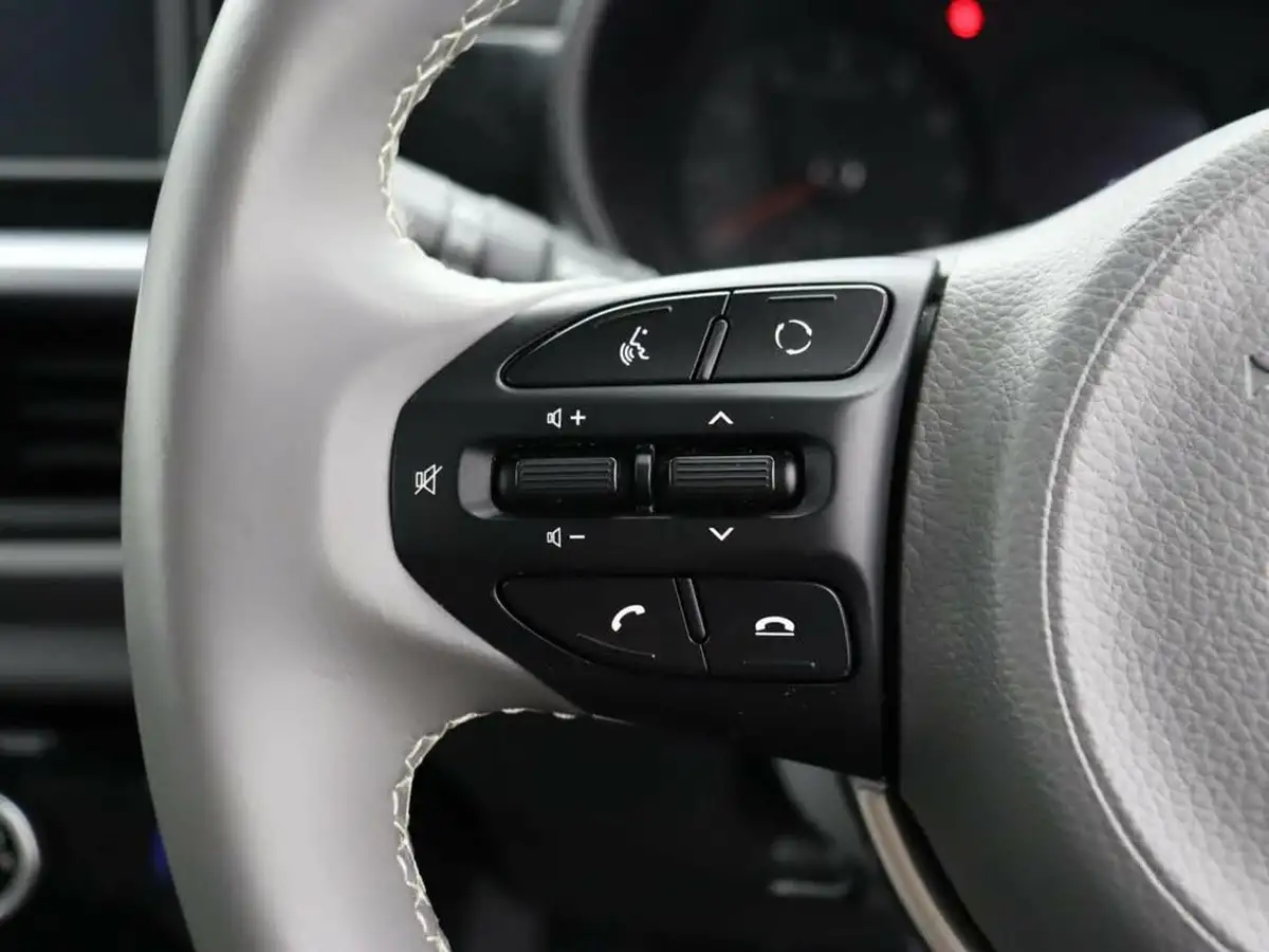2020-kia-picanto-10-zest-big-14