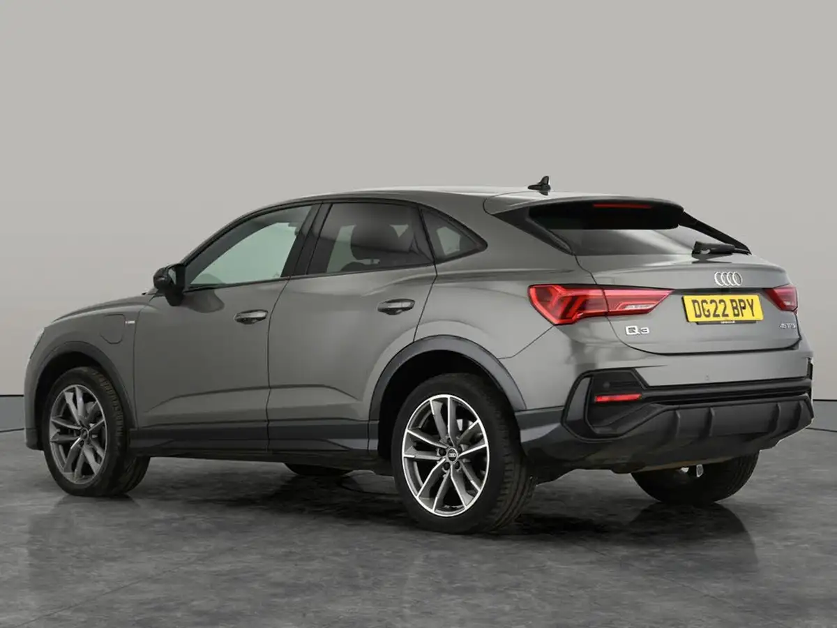2022-audi-q3-14-45-tfsi-e-black-edition-sportback-big-9