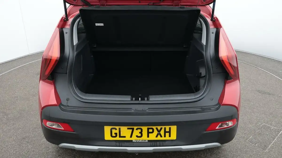 2023-hyundai-bayon-10-t-gdi-ultimate-100ps-dct-big-17