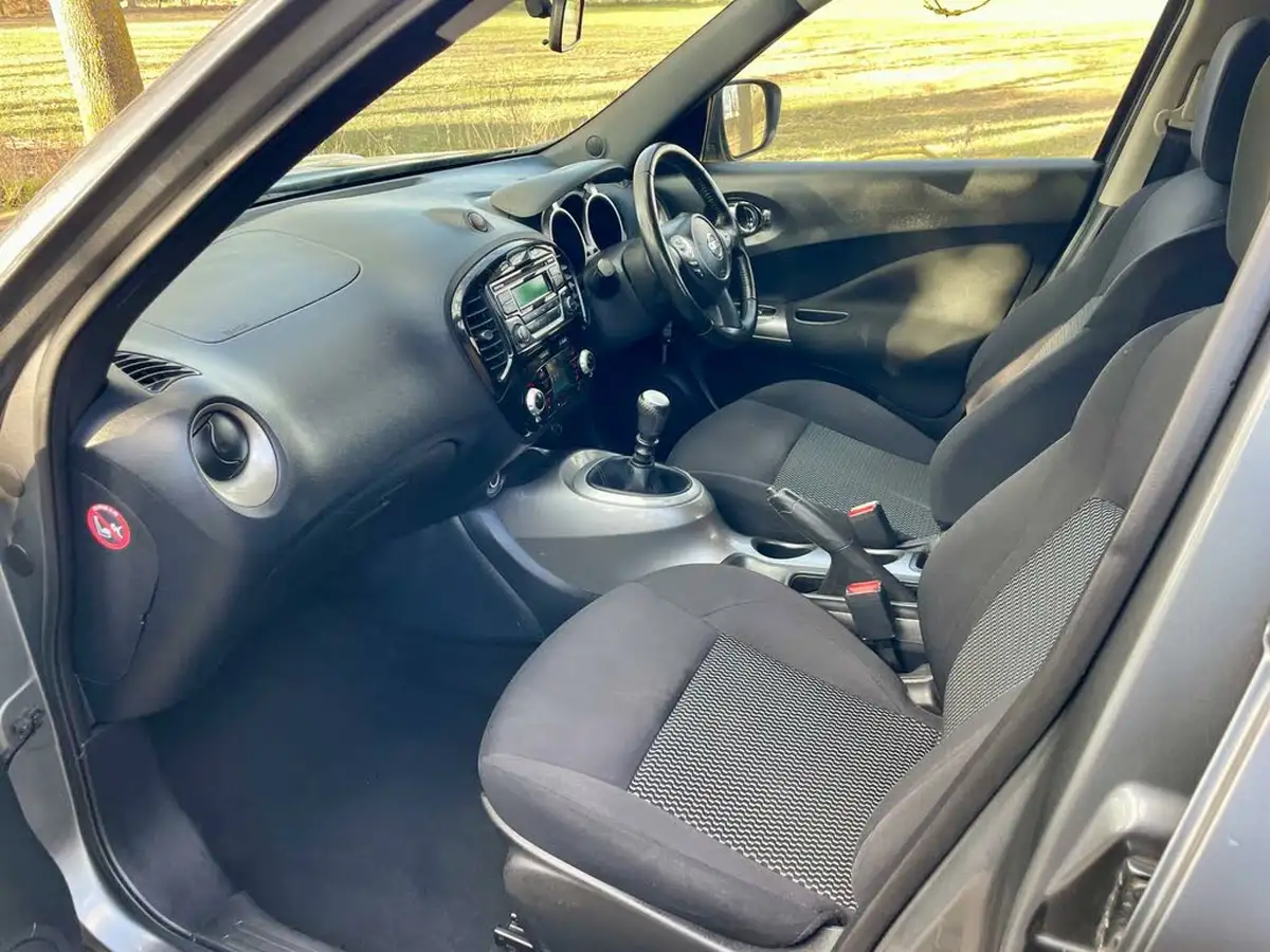 2016-nissan-juke-12-acenta-big-53
