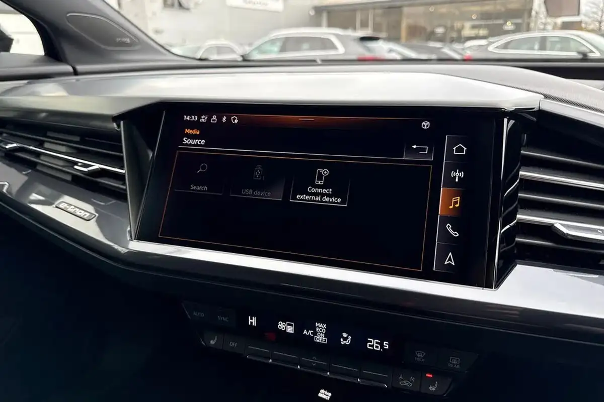 2024-audi-q4-e-tron-45e-black-edition-sportback-auto-big-35