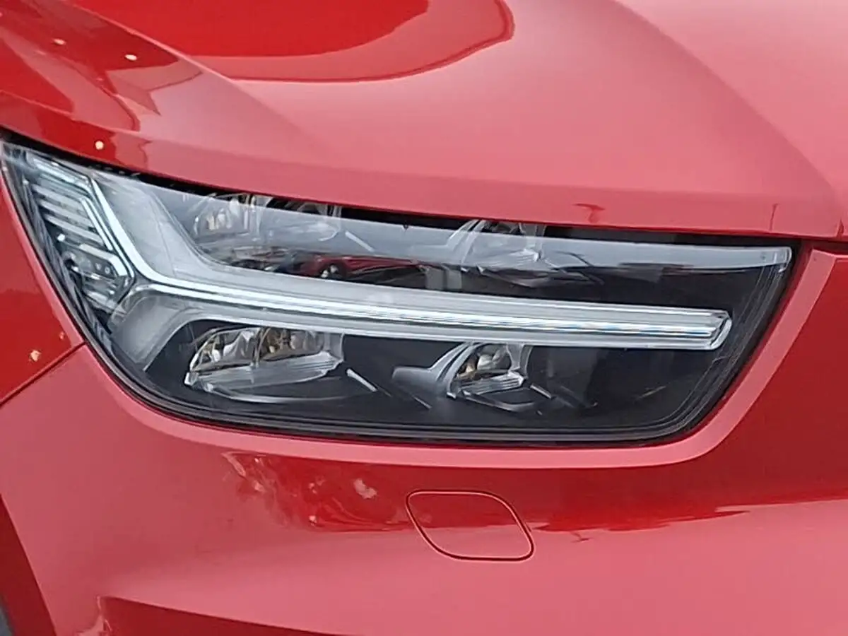 2021-volvo-xc40-e-twin-recharge-plus-big-11
