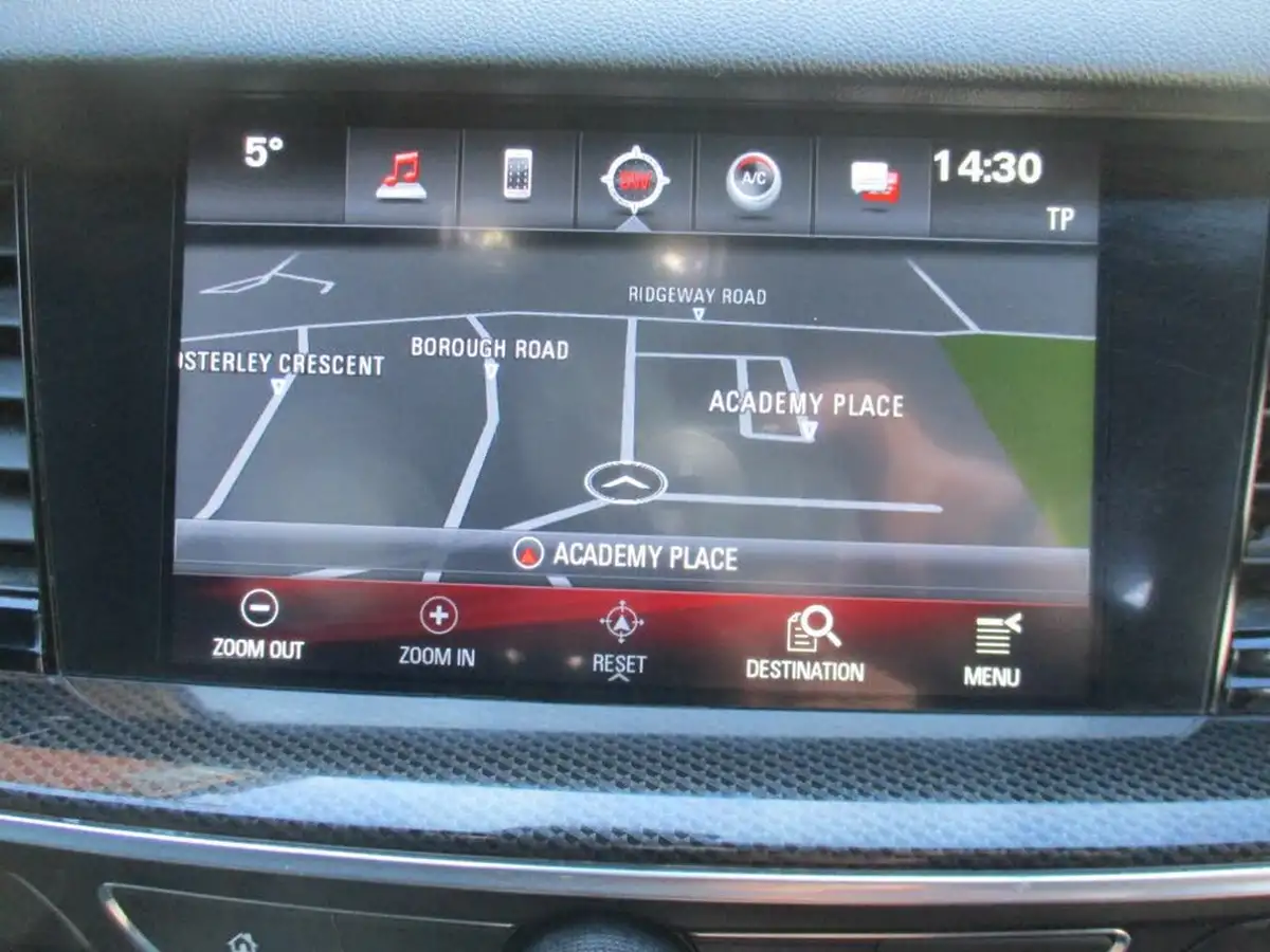 2017-vauxhall-insignia-grand-sport-15-turbo-sri-vx-line-nav-big-1