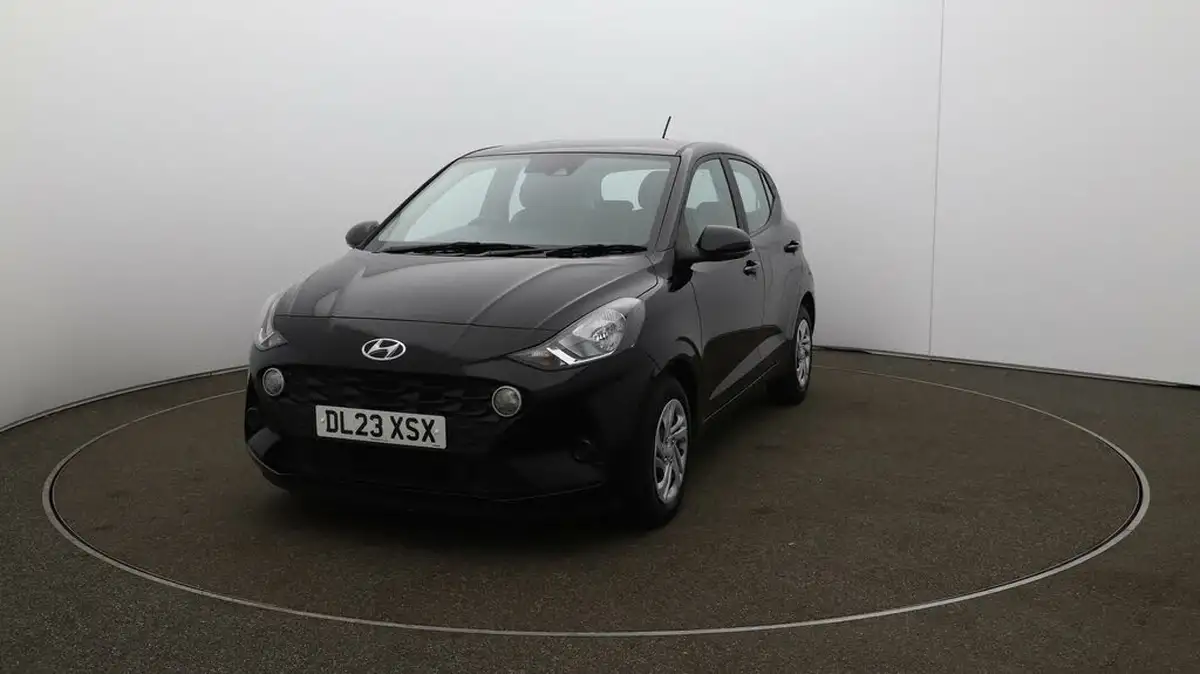 2023-hyundai-i10-10-se-big-34