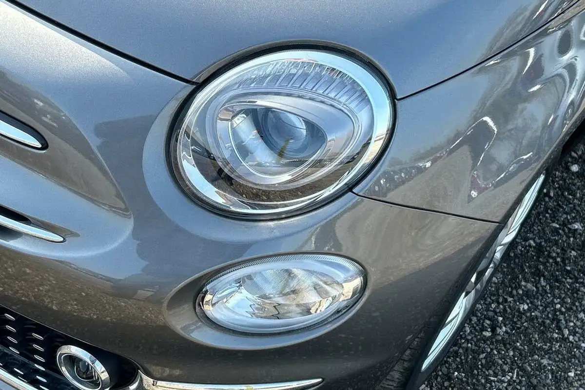 2023-fiat-500c-10-big-12