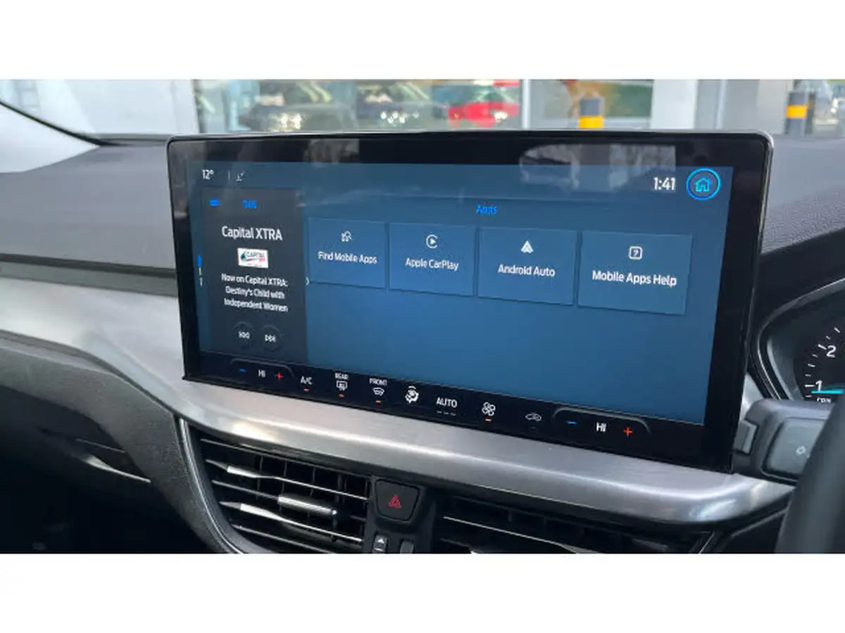 2023-ford-focus-10t-titanium-125ps-hatchback-big-28