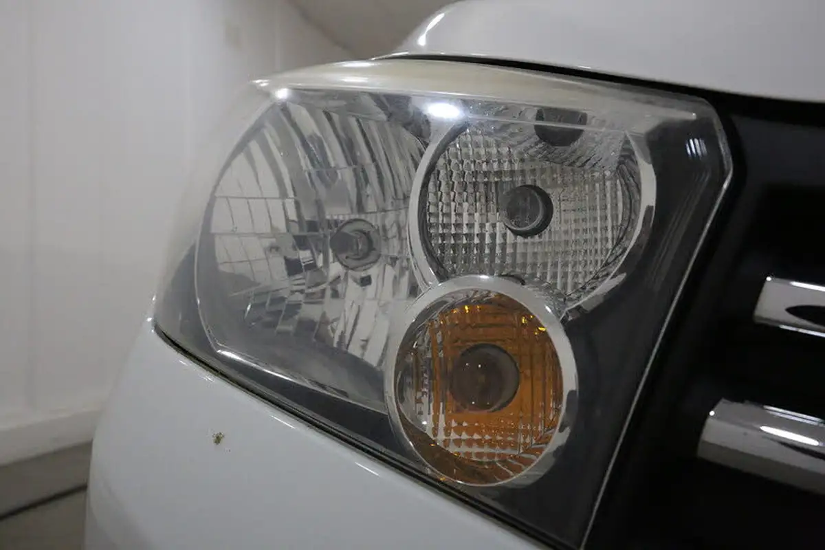 2018-suzuki-celerio-10-sz4-ags-big-20