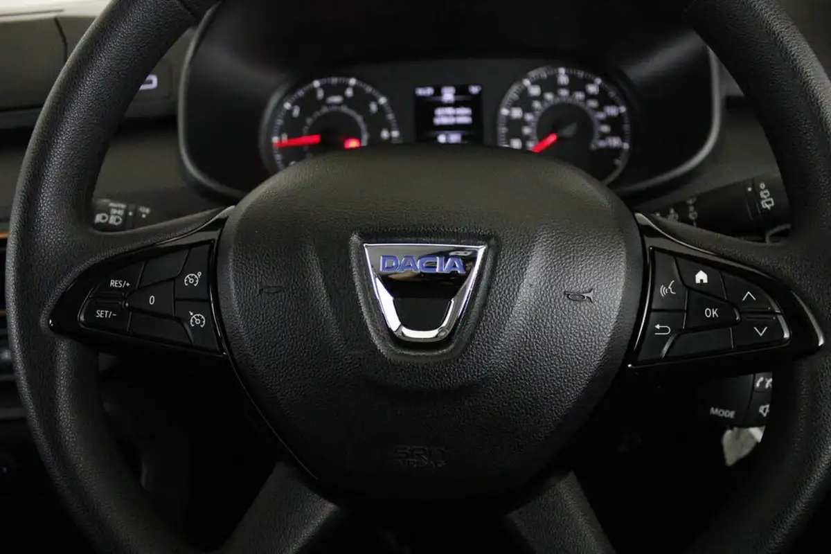 2021-dacia-sandero-stepway-10-tce-essential-90bhp-big-18