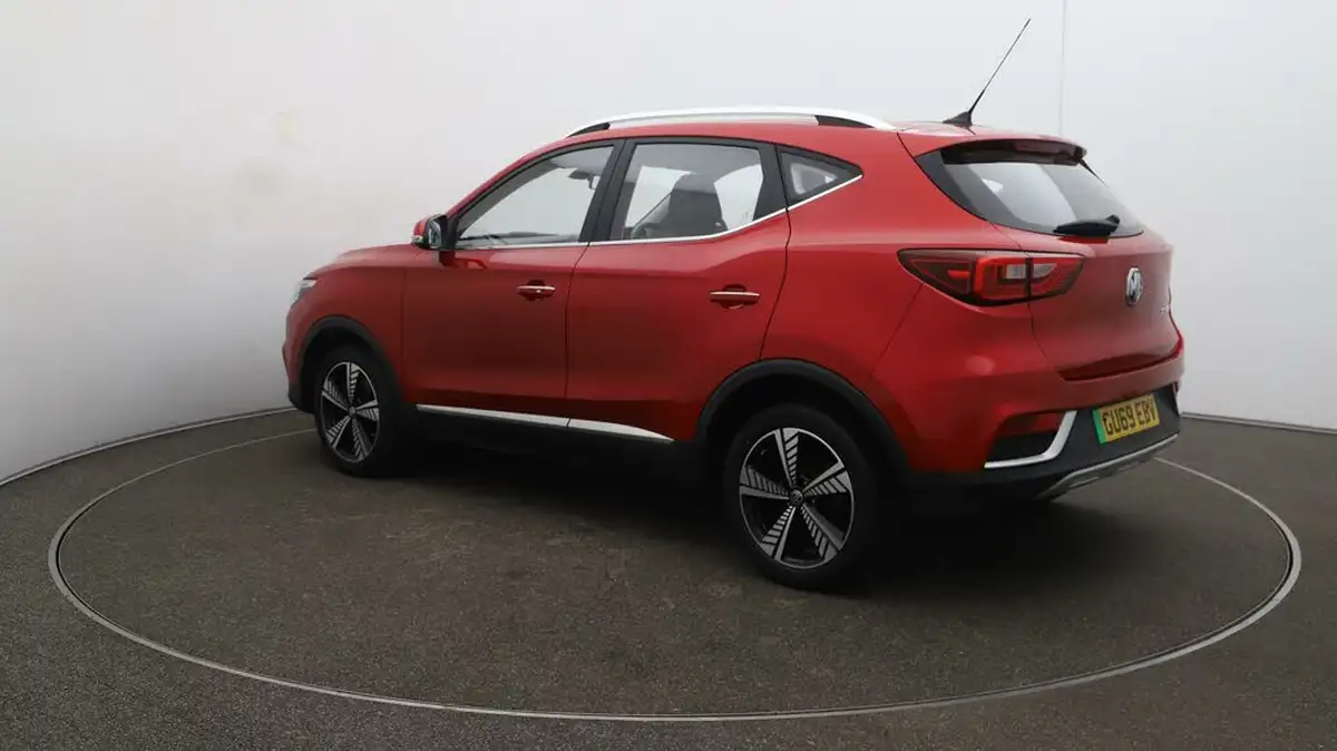2019-mg-zs-suv-e-exclusive-ev-big-4