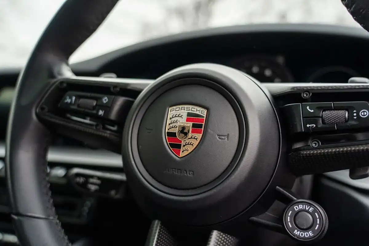 2020-porsche-911-30-carrera-coupe-big-28