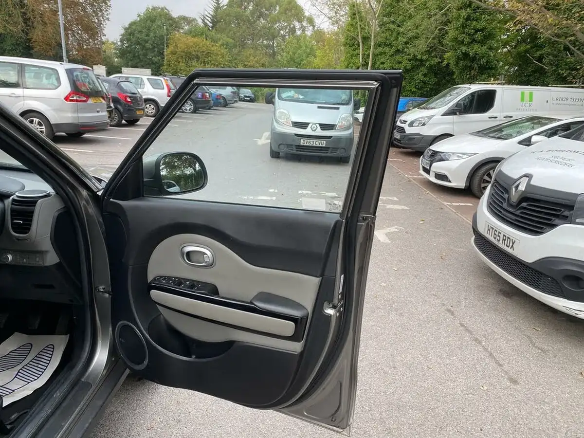 2015-kia-soul-16-connect-plus-big-35