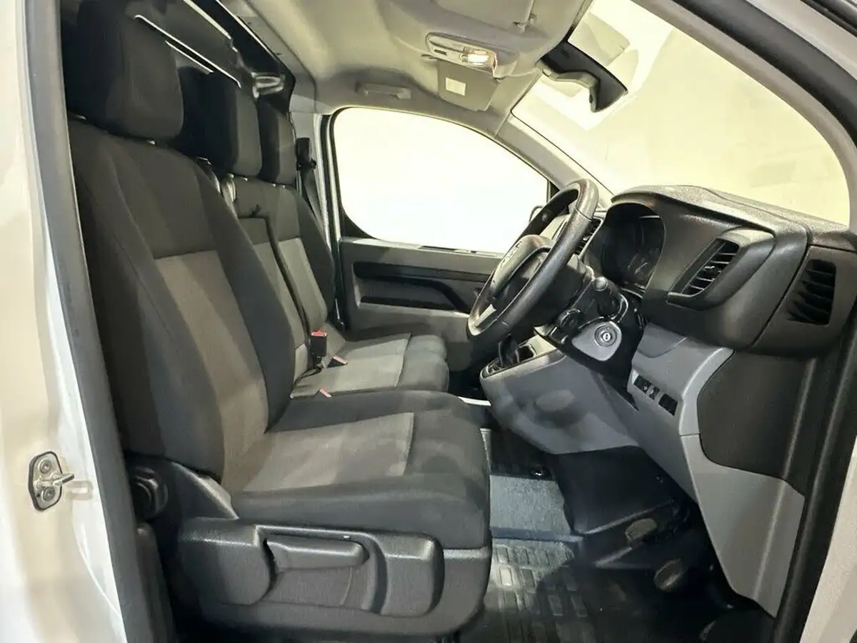 2022-vauxhall-vivaro-15td-2900-l2h1-sportive-big-2