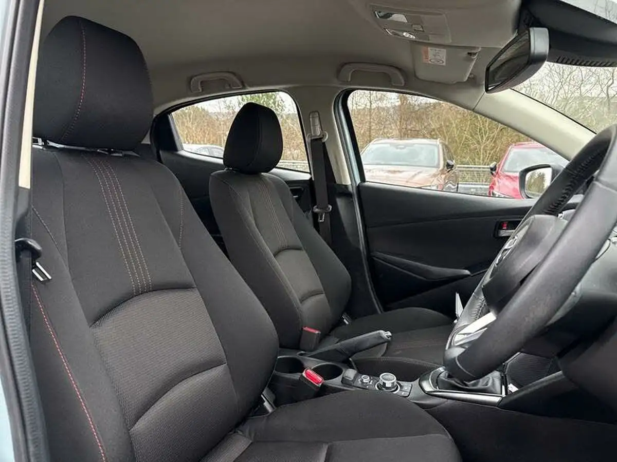2023-mazda-mazda2-15-e-skyactiv-g-homura-big-12
