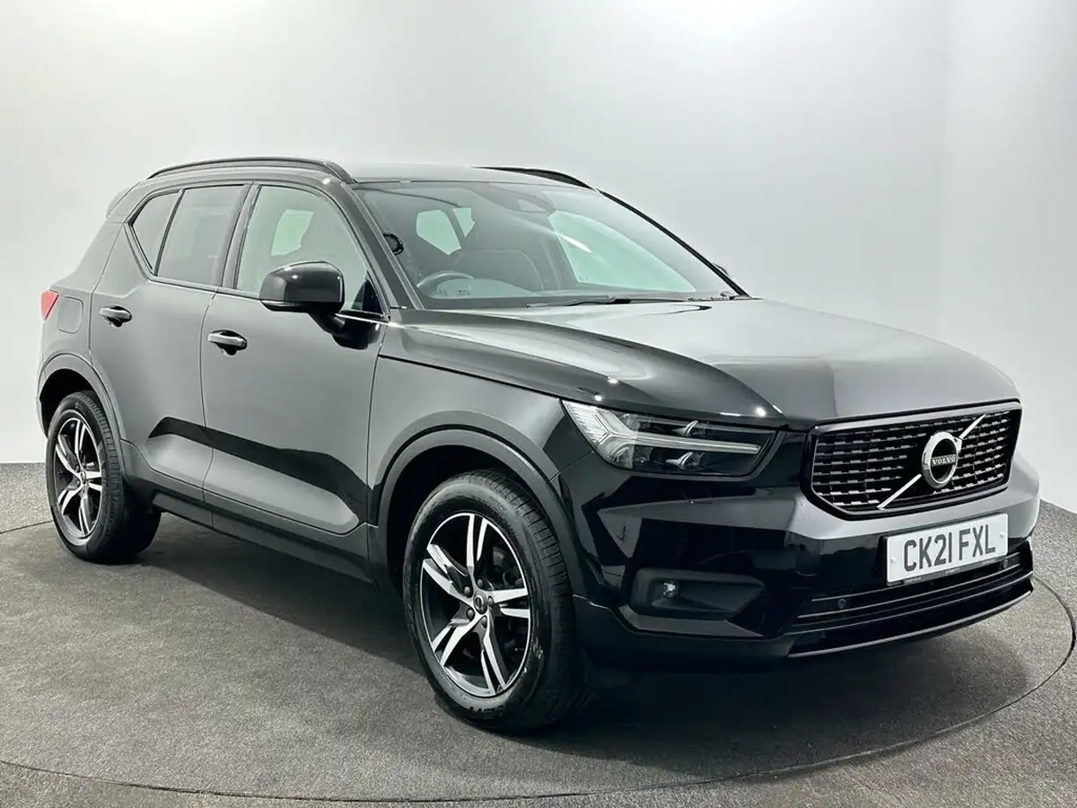 2021-volvo-xc40-15-t3-r-design-161bhp-big-0