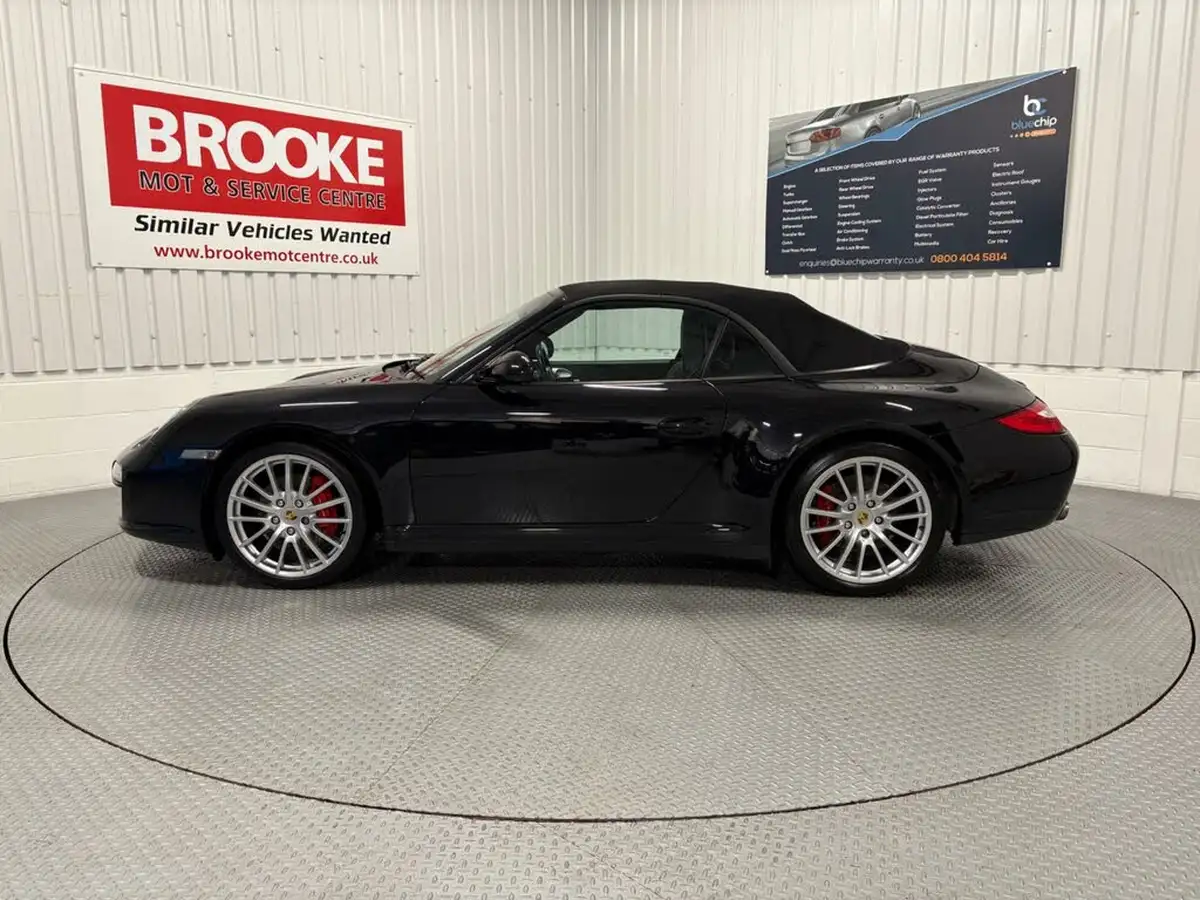 2010-porsche-911-38-carrera-4-s-cabriolet-pdk-big-7