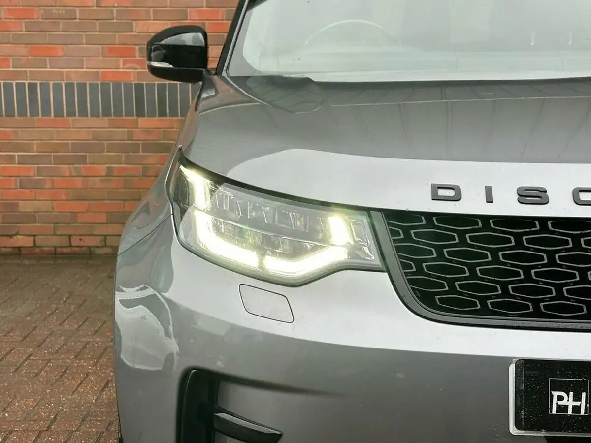 2020-land-rover-discovery-30-sd6-landmark-big-42