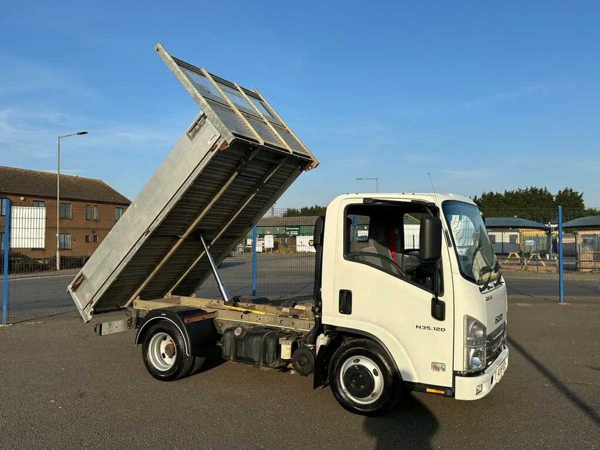 2017-isuzu-truck-n-30td-n35120-s-grafter-dropside-truck-big-16